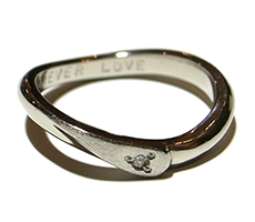 北海道滝川市自分で作るエンゲージリング婚約指輪プラチナ900にダイヤモンド